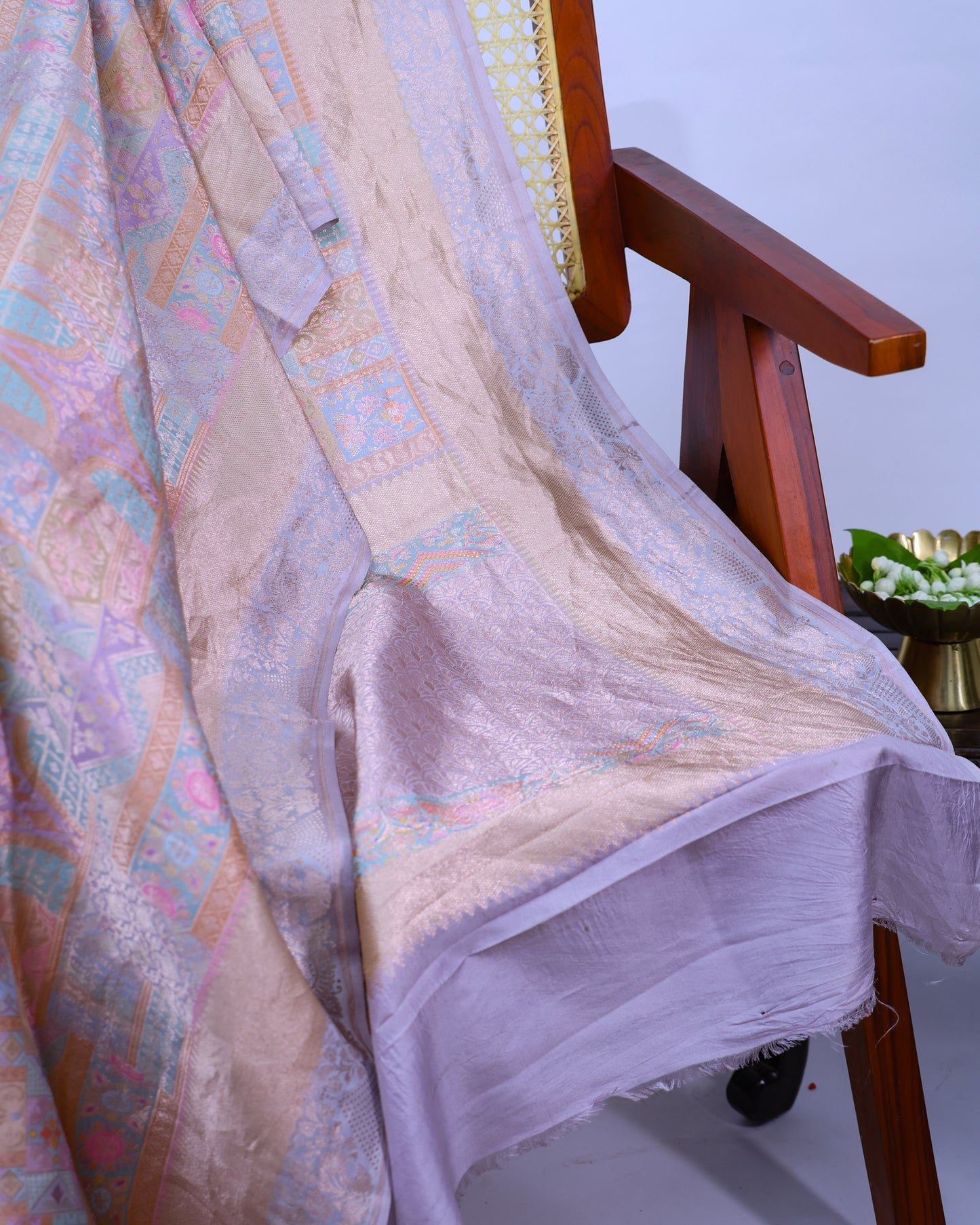 Blue Multicolour Chiniya Brocade Banarasi Saree with Zari Weave