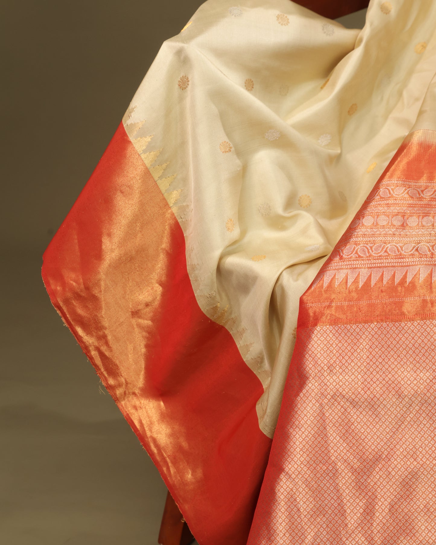Wedding wear Gadwal silk saree in cream and orange