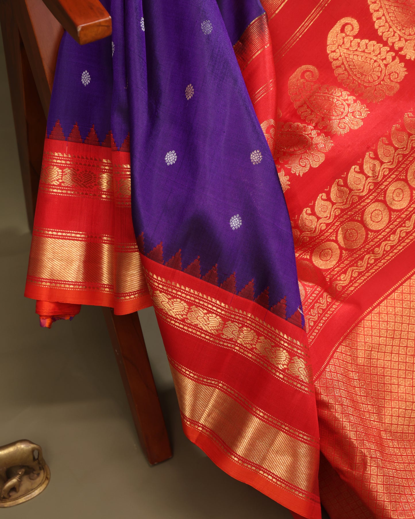 Purple silk saree with zari pallu and red border