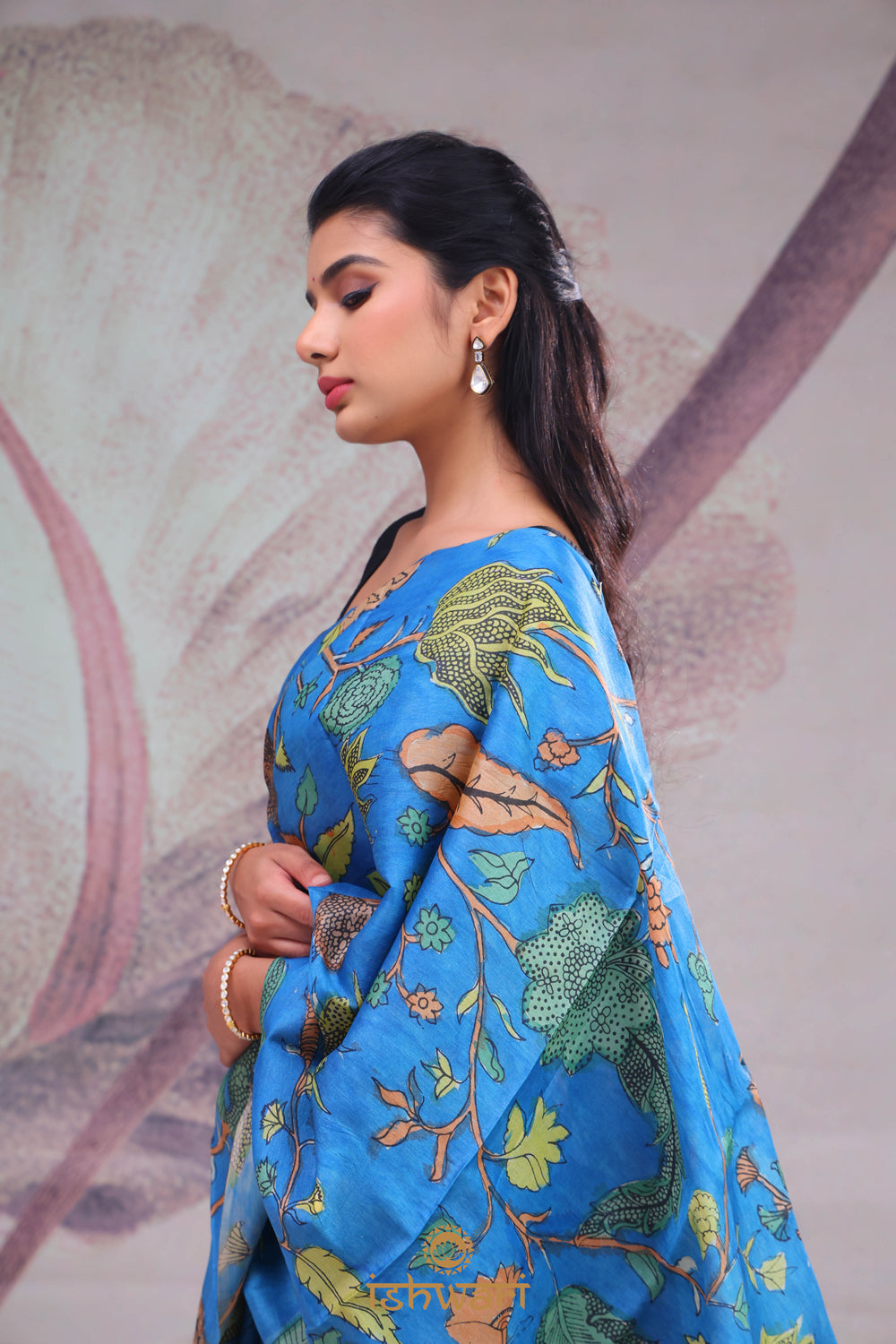 Shop online best sarees from House of Ishwari