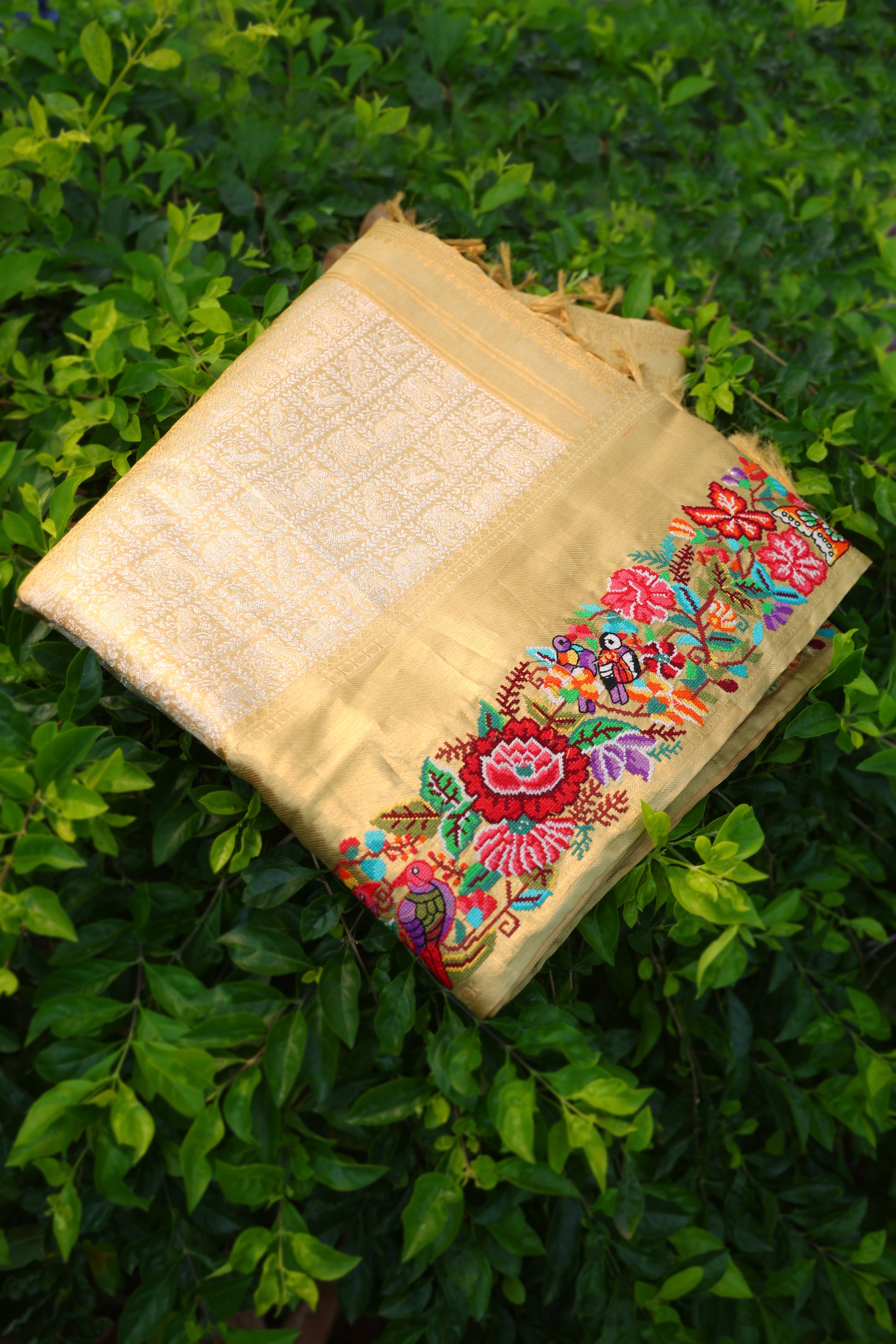 Beige Gold Kanchi Tissue Saree with Petite Point Border