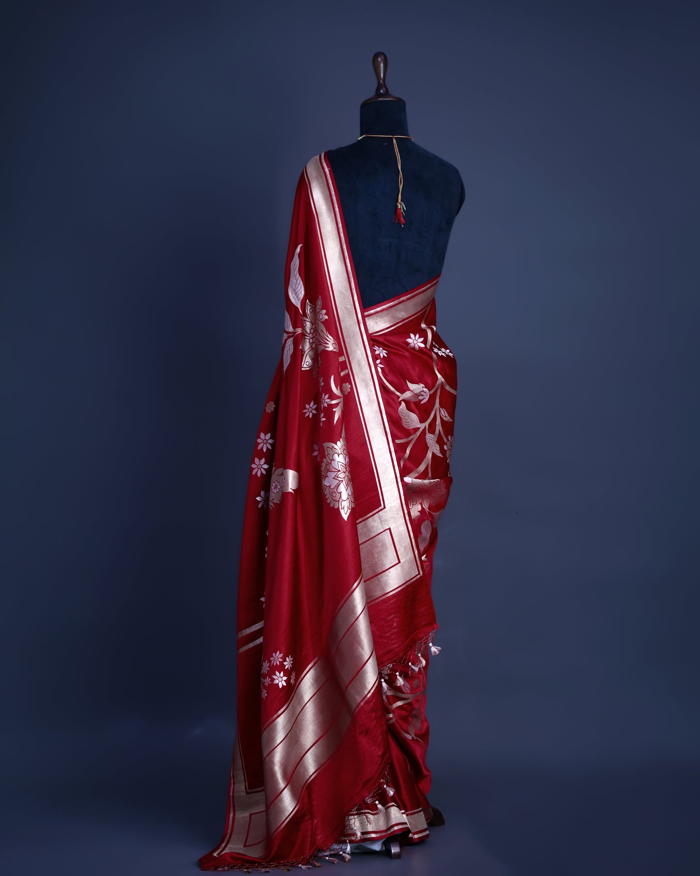 Shop online best sarees from House of Ishwari