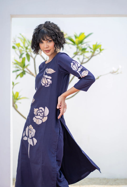Navy blue straight-cut kurta with Banarasi detailing and matching pants – ideal for traditional daywear