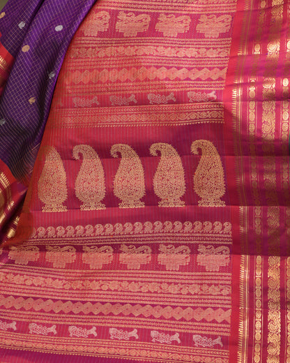 Pink border with Mayil Chakram motifs on Gadwal silk saree